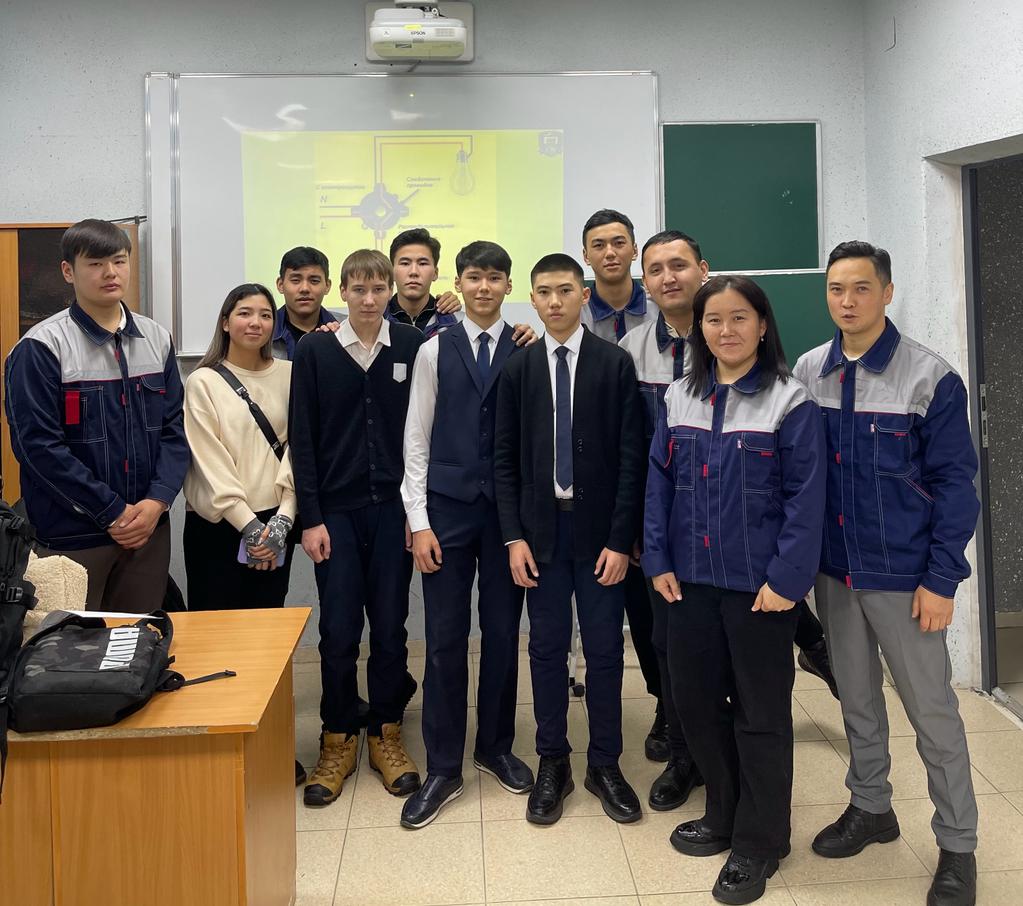 «Алматы құрылыс-техникалық колледжінде » өткен, ашық есік күніне барып қайтты.