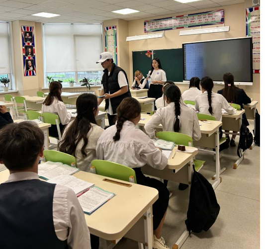 " Мәриям атындағы медициналық колледжінің белсенді өкілдері келді. "