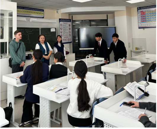 «Алматы көпсалалы» колледжінің белсенді өкілдері келді