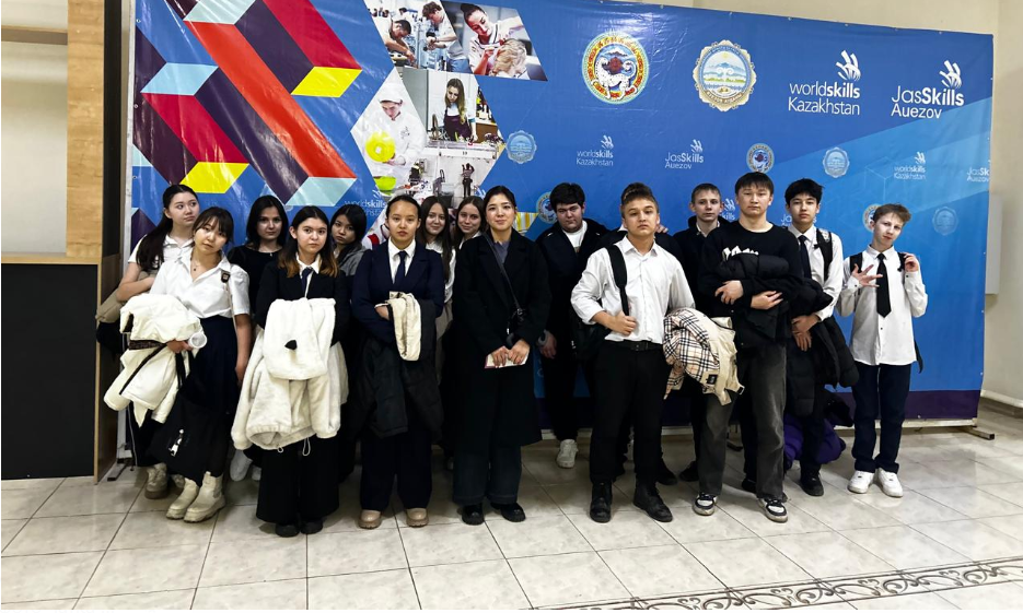 «Алматы технологиялық  колледжінде » өткен,  ашық есік күніне барып қайтты.