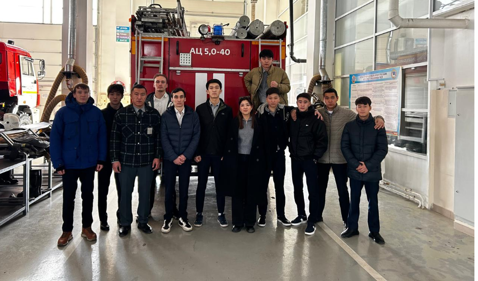 Мамандарылған өрт сөндіру бөліміне "Ашық есік" күніне қатысып келді.