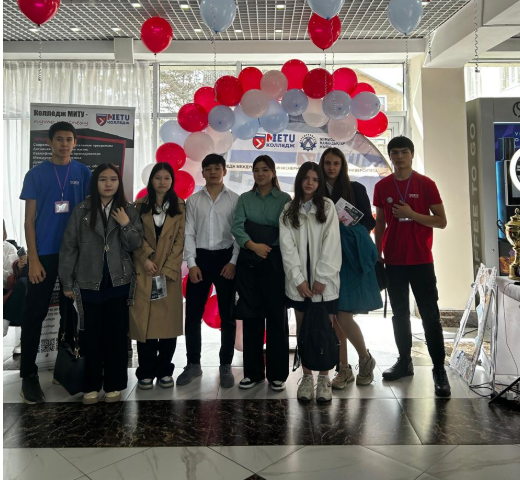 "Халықаралық инженерлік-технологиялық колледжінде" өткен, ашық есік күніне барып қайтты.