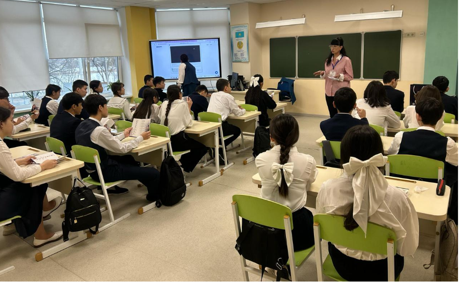 "Еуразия техника-экономикалық колледжінің өкілдері келді"