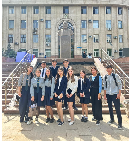 "Абай атындағы Қазақ ұлттық педагогикалық университетінде » өткен, ашық есік күніне барып қайтты.